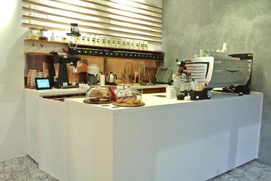 Saola Coffee Shop